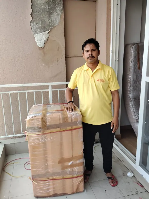 Appliance packed for shifting on a Gurgaon apartment balcony